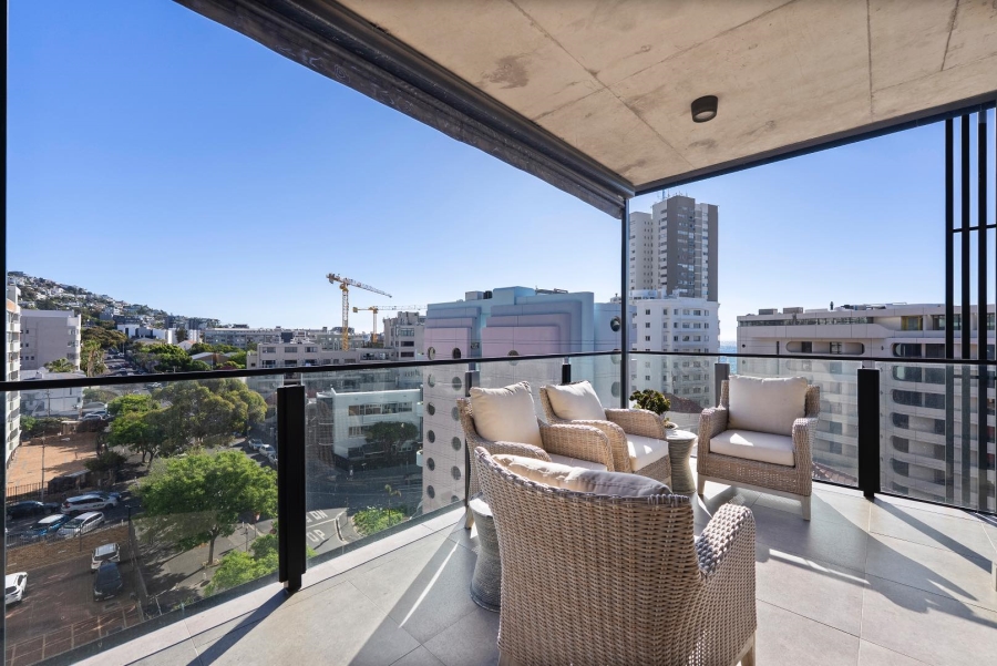 2 Bedroom Property for Sale in Sea Point Western Cape